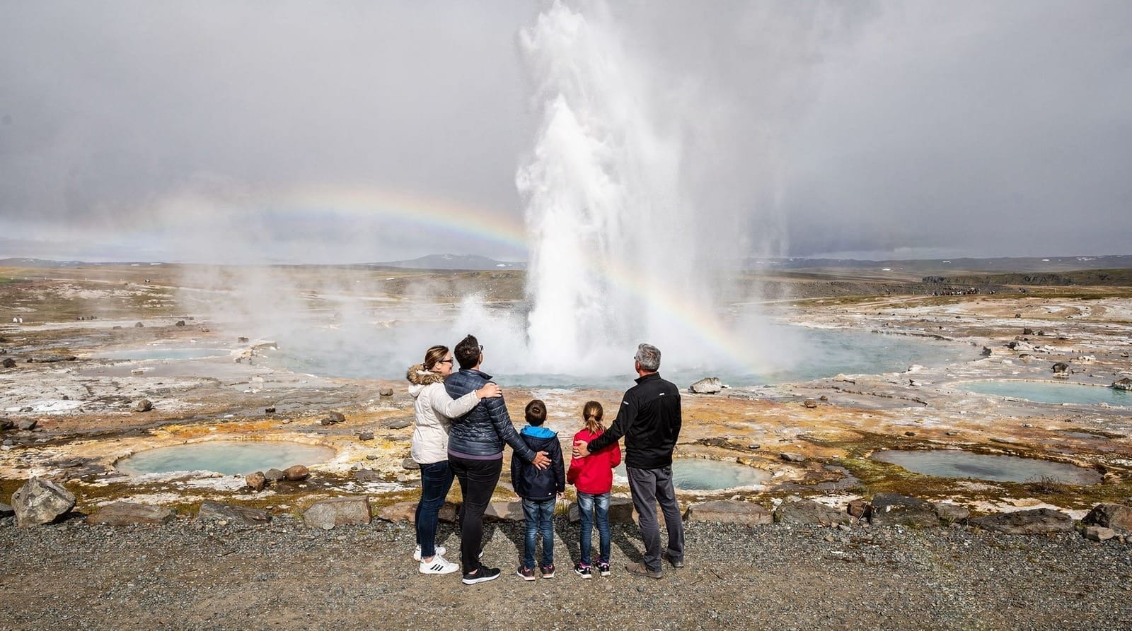 Beste Familienreise Island — 7 Tage mit Kindern