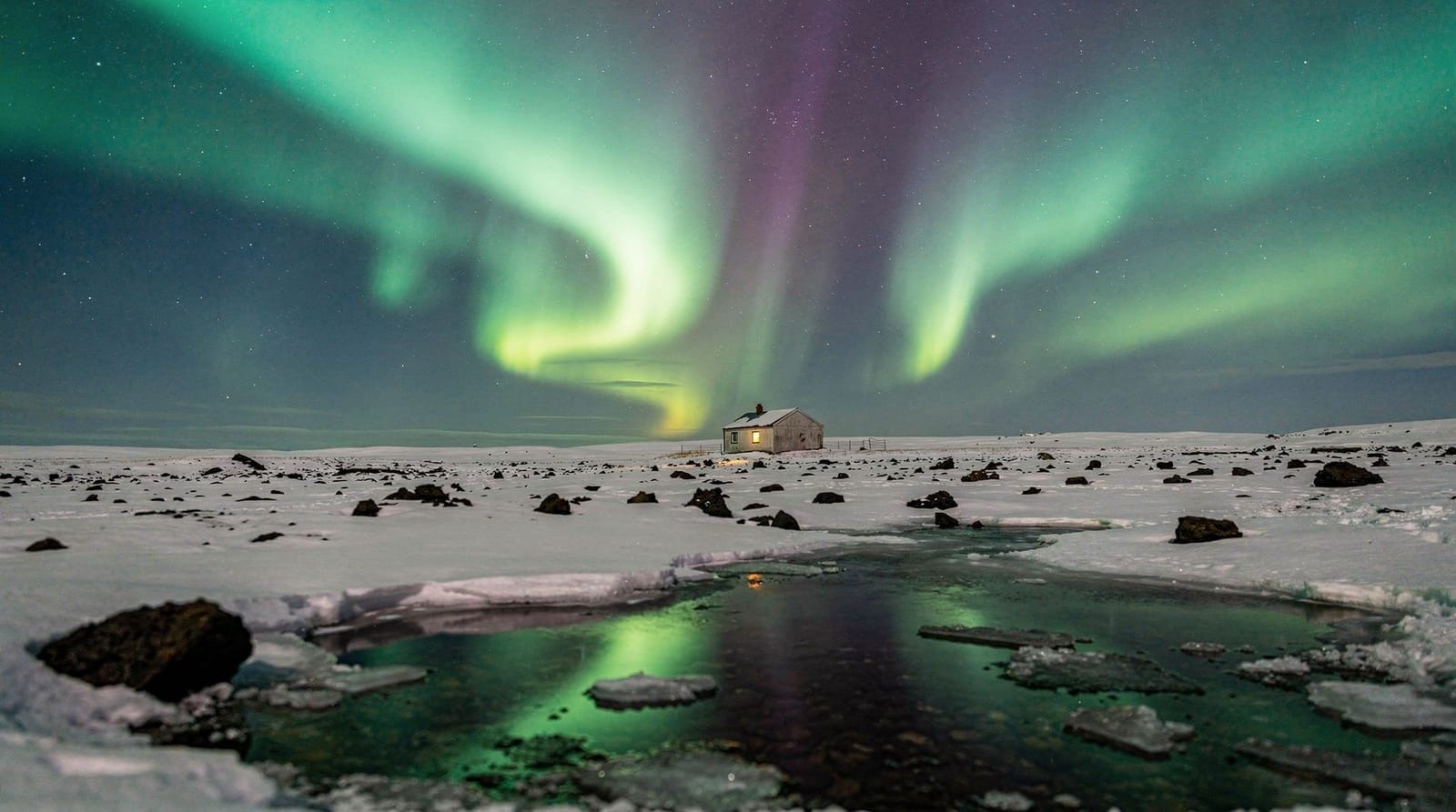 Beste Zeit für Polarlichter auf Island — Monatsübersicht
