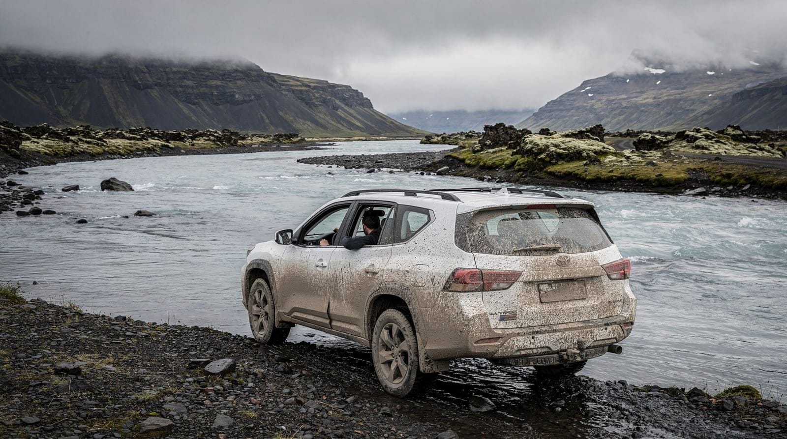 Assurance location de voiture en Islande — ce dont vous avez besoin et ce à éviter