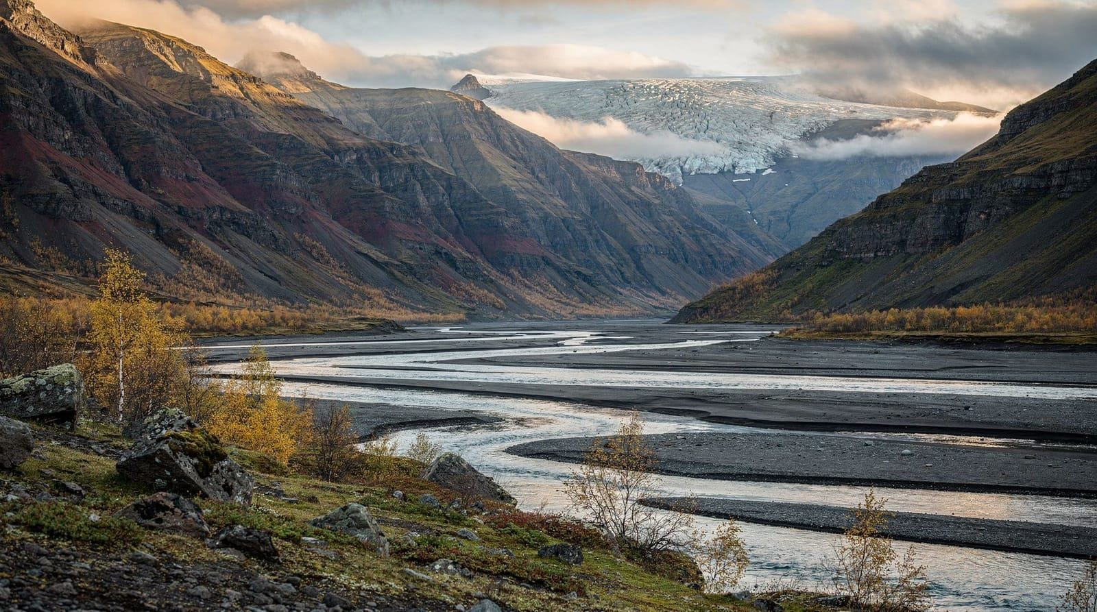 Þórsmörk hiking guide — trails, transport, and what to expect in Thor's valley